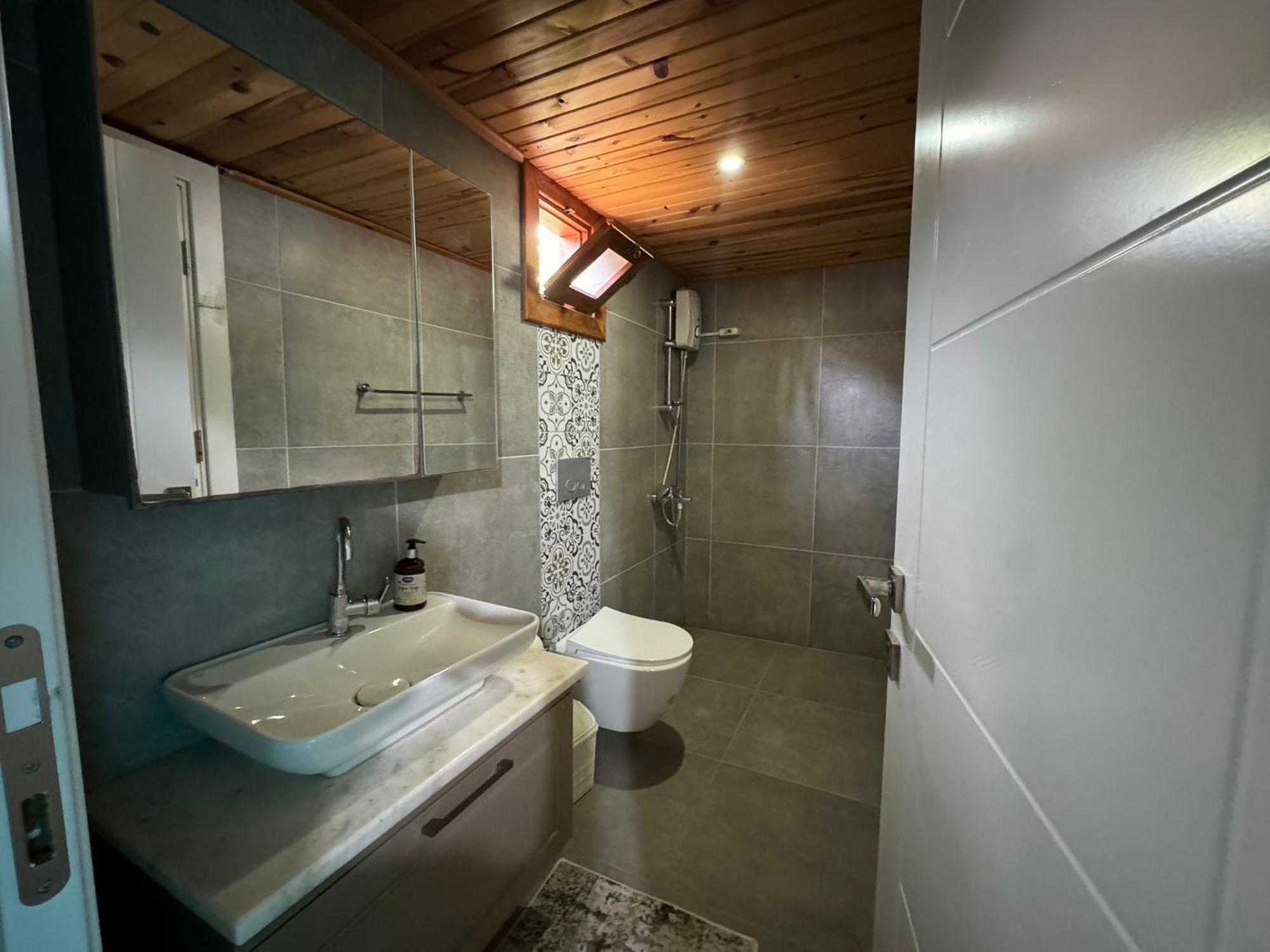 Karaoez Ada Bungalows & Villa Rum bild